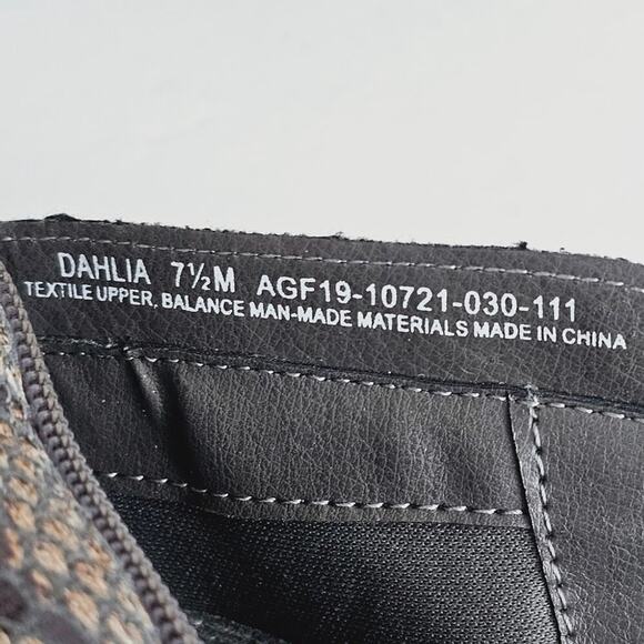 Women's Python Print Side Zip Block Heel Ankle Boots Size 7.5M - Picture 9 of 11